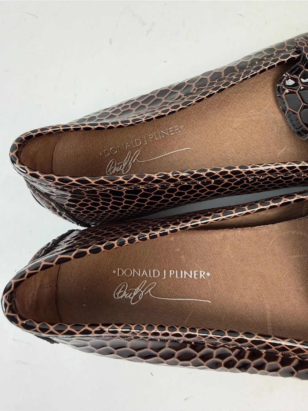 Donald J Pliner Viky Brown Croc Driving Loafers, 7.5